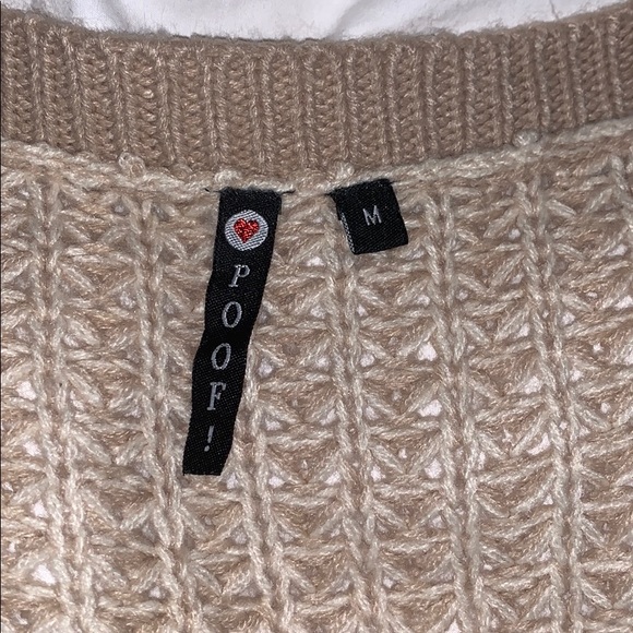 Poof tan and cream sweater. Size M - Picture 3 of 4